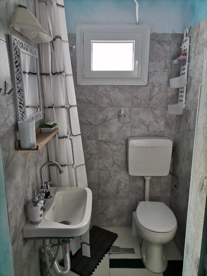 Frasta'S Rose Appartement Plaka  Buitenkant foto