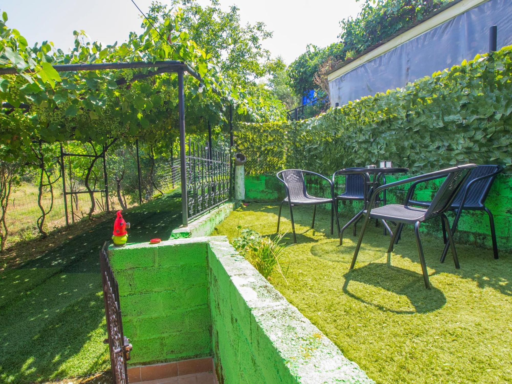 Frasta'S Rose Appartement Plaka  Buitenkant foto